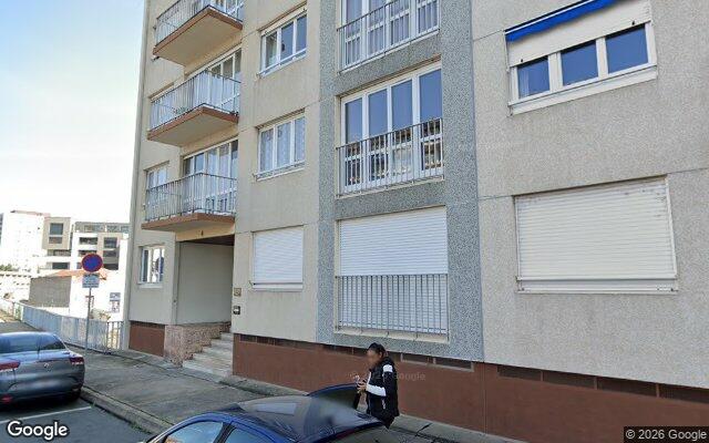 Façade : 4 place de Verdun, Roanne